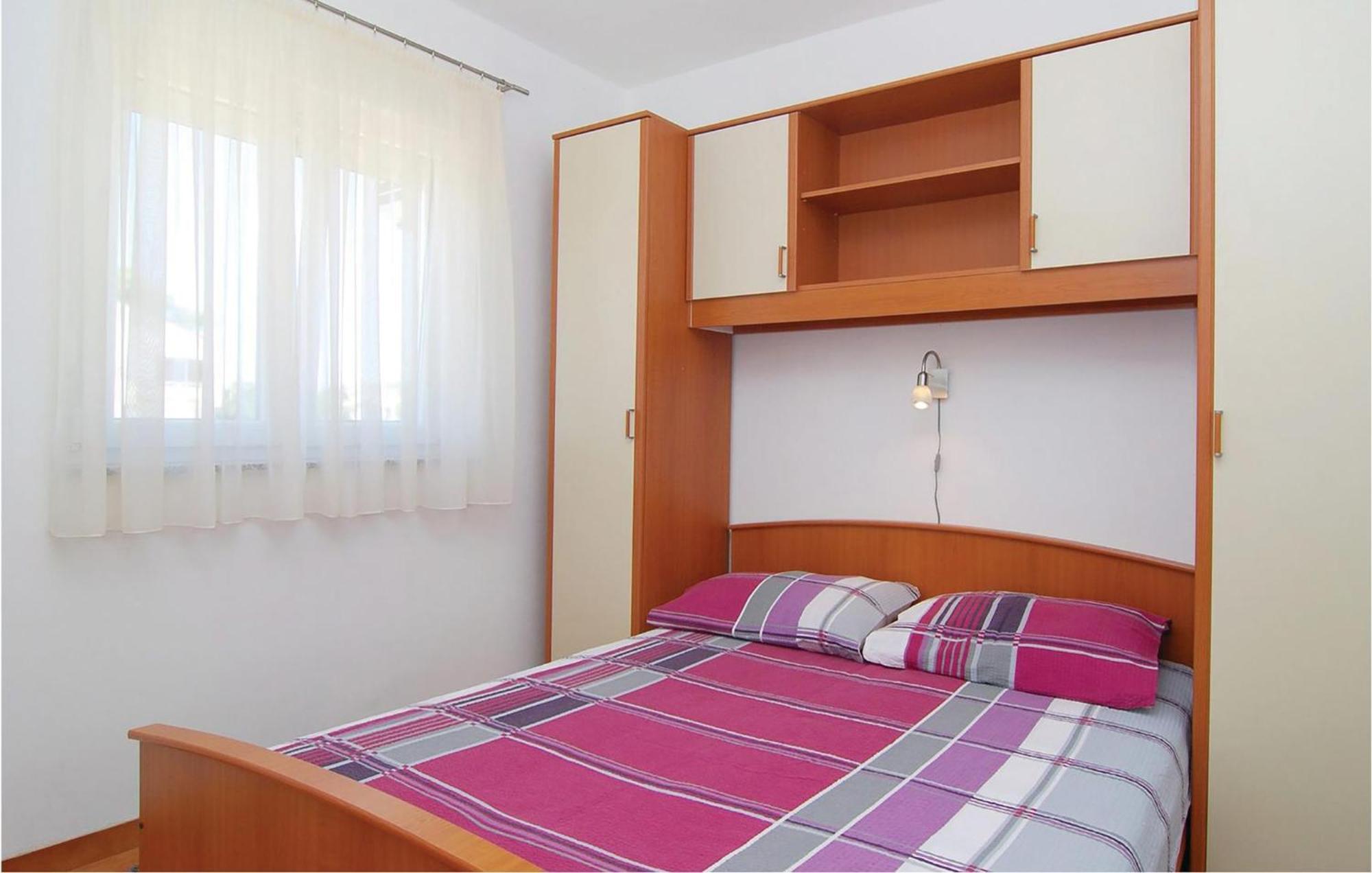 2 Bedroom Nice Apartment In Vir Εξωτερικό φωτογραφία