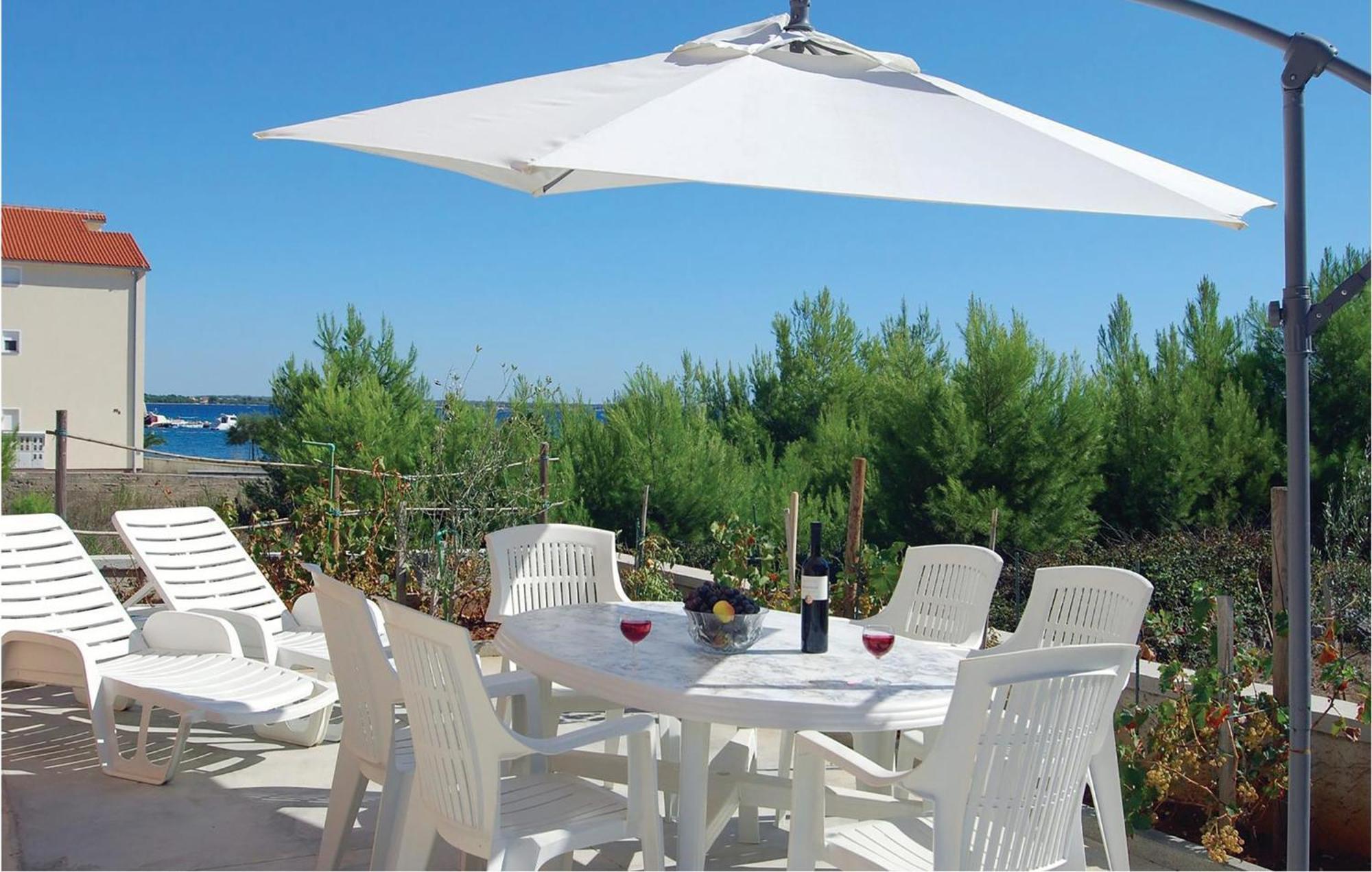 2 Bedroom Nice Apartment In Vir Εξωτερικό φωτογραφία